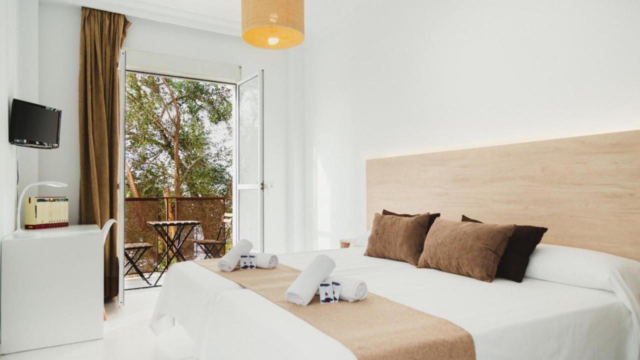 Hotel Olive Osuna Ngoại thất bức ảnh