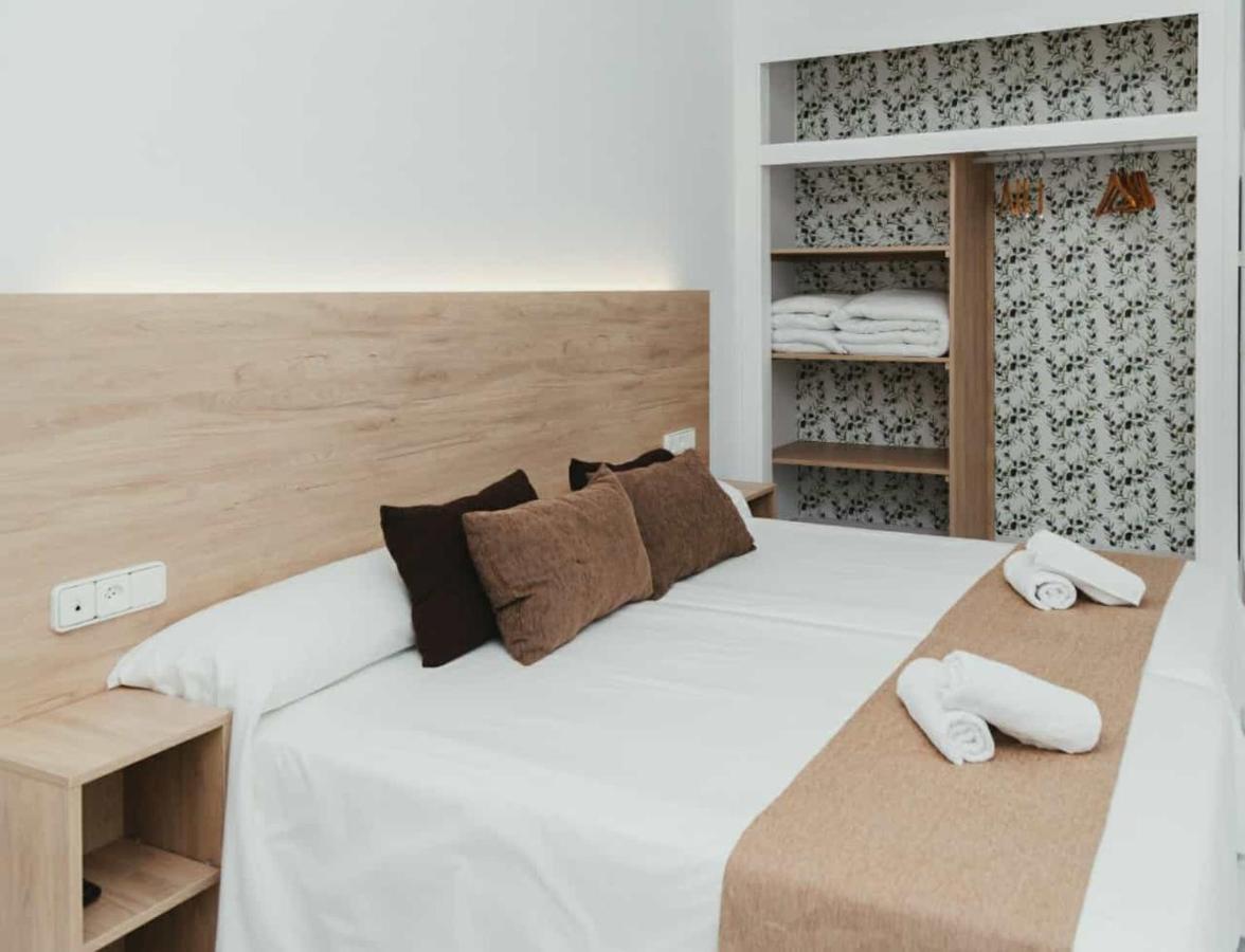 Hotel Olive Osuna Ngoại thất bức ảnh